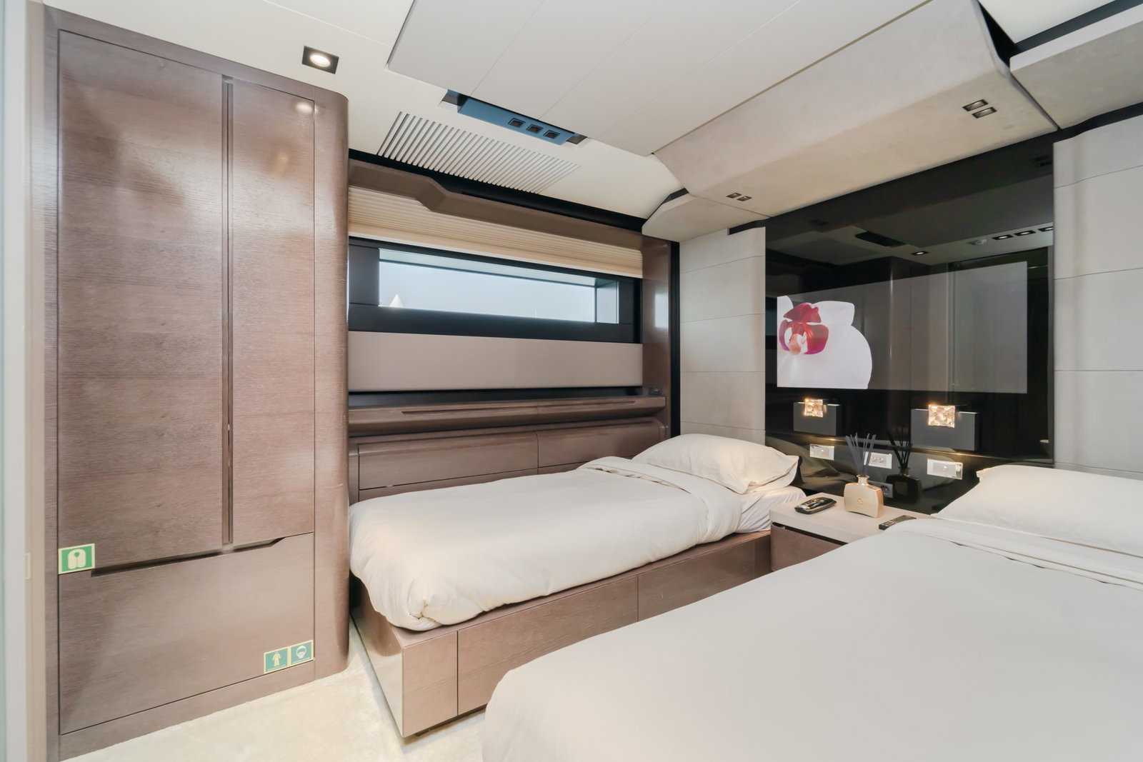 Saffuriya VIP yacht VIP cabin with double bed, modern interior styling and elegant ambient lighting